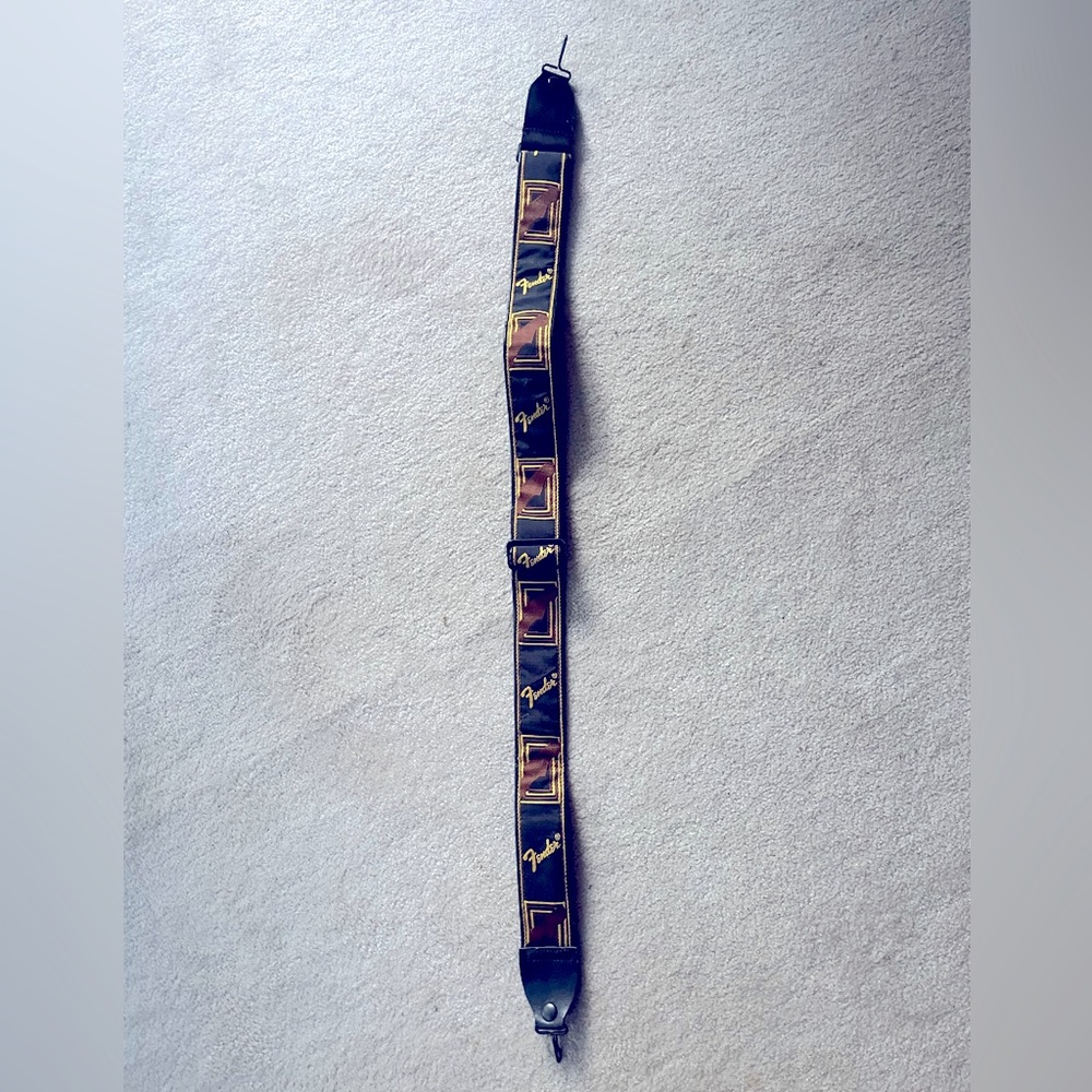Fender Guitar/Banjo Strap, Adjustable, GREAT for Beginners